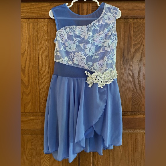 Weissman Periwinkle Lyrical Dance Costume w/ Iridescent Lace & Appliqué Size MC - Picture 1 of 6